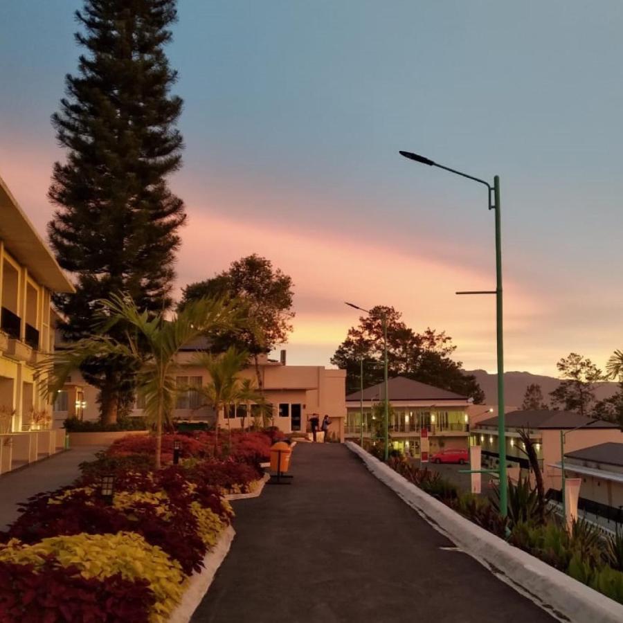 The Balcone Suites & Resort Bukittinggi Exteriér fotografie